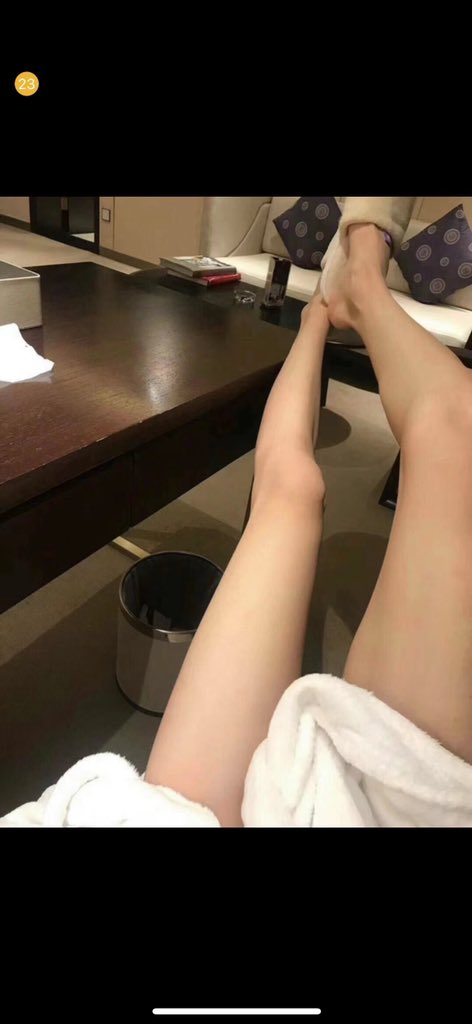 老娘在等你，还不来？ https://t.co/v0rH8Aov9N