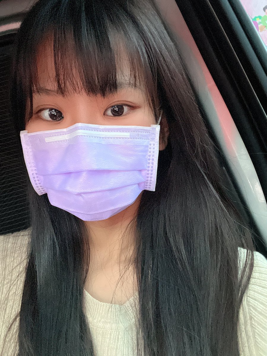 想去燙瀏海 但最近荷包超緊繃🥲 https://t.co/yYpmSWmYYu