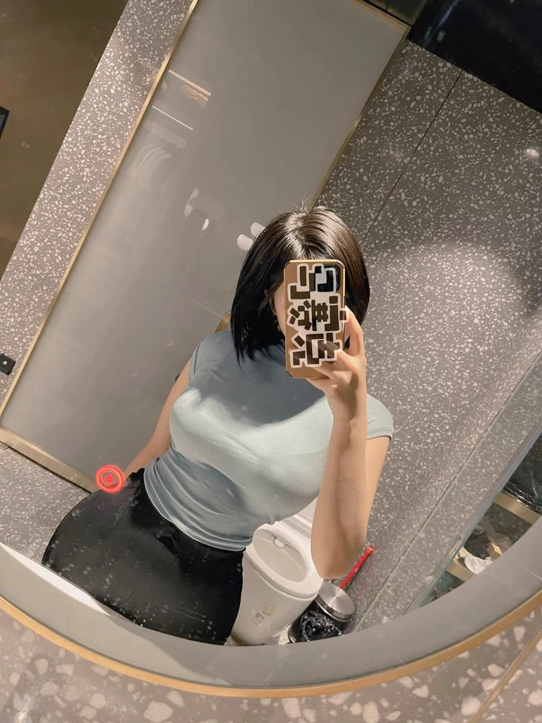 你喜欢的样子我都有♠️

#媚黑 #鸡巴套子 #反差婊 #肉便器 #吞精 #羞辱 #骚货 #婊子 #母猪 #校妓 #贱货 #公交车 #堕落 #校鸡 #性瘾  #辱骂 #反差  #变态 #投稿 ＃黑爹 https://t.co/cJPQoWH77Q