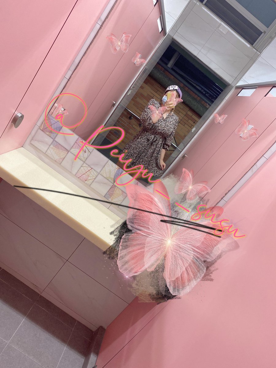 這世上沒有百分之百因為誰而發生的事
-

即使分開也不會停下腳步
依然會奮不顧身地往自己的目的地前進
儘管一路上都很思念著身後的某個人

#一邊想念一邊前進 https://t.co/QGozTduXrx