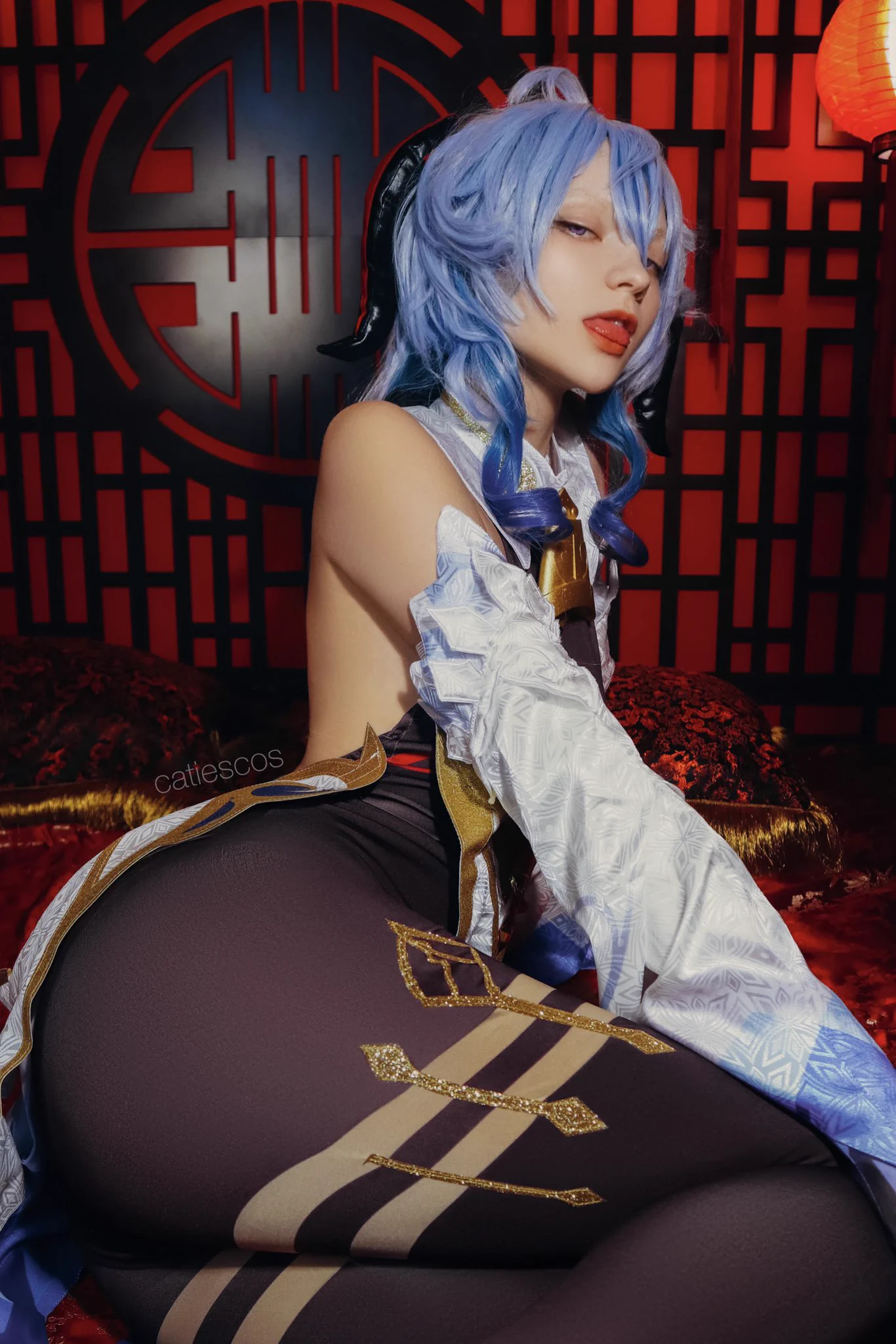 wanna play genshin impact after we watch anime ? https://t.co/PgWInWLxQR