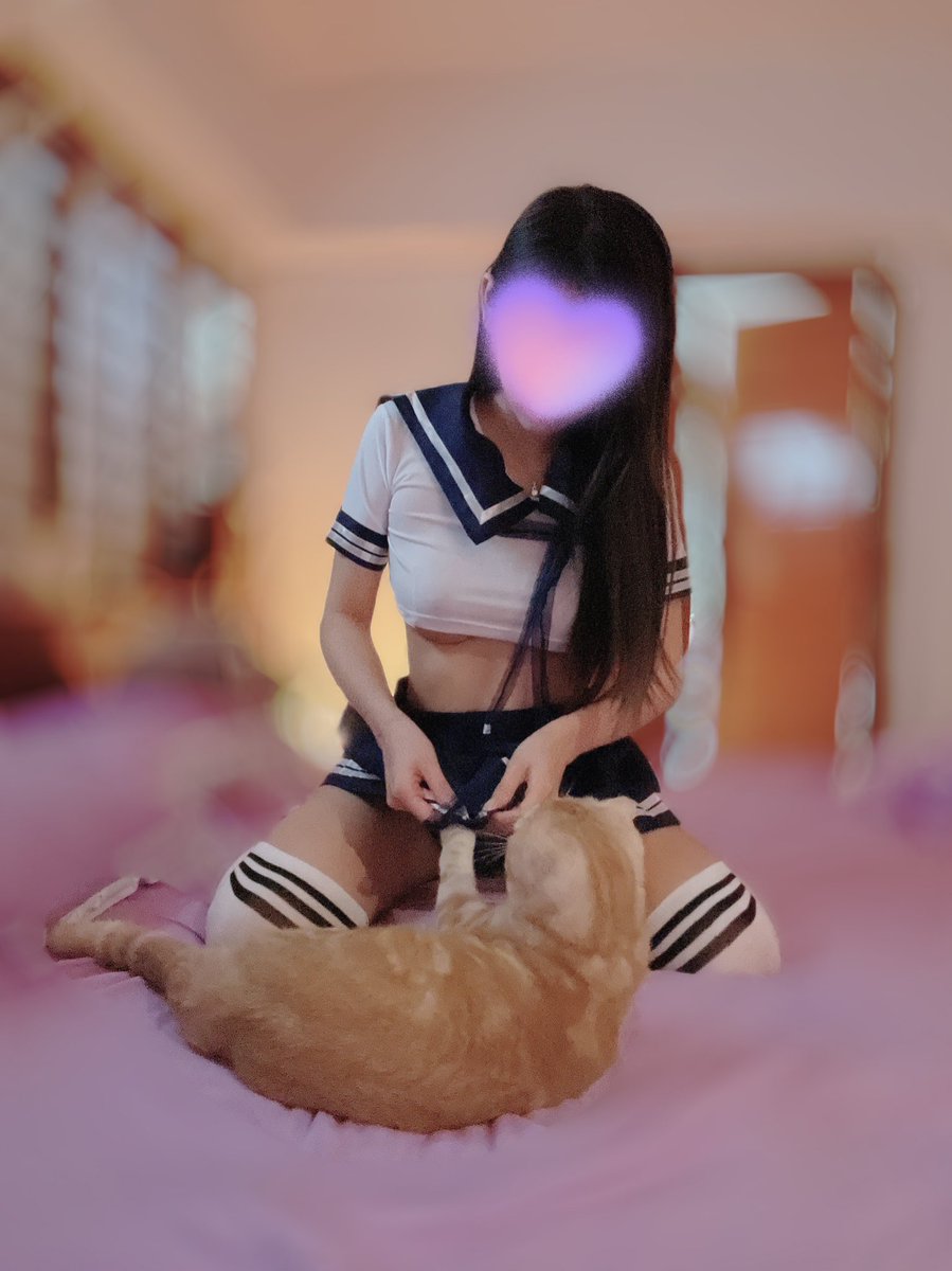 我就問
你這樣是幾個意思？

第一次入鏡的我兒🧡 https://t.co/OKoM72lxAp