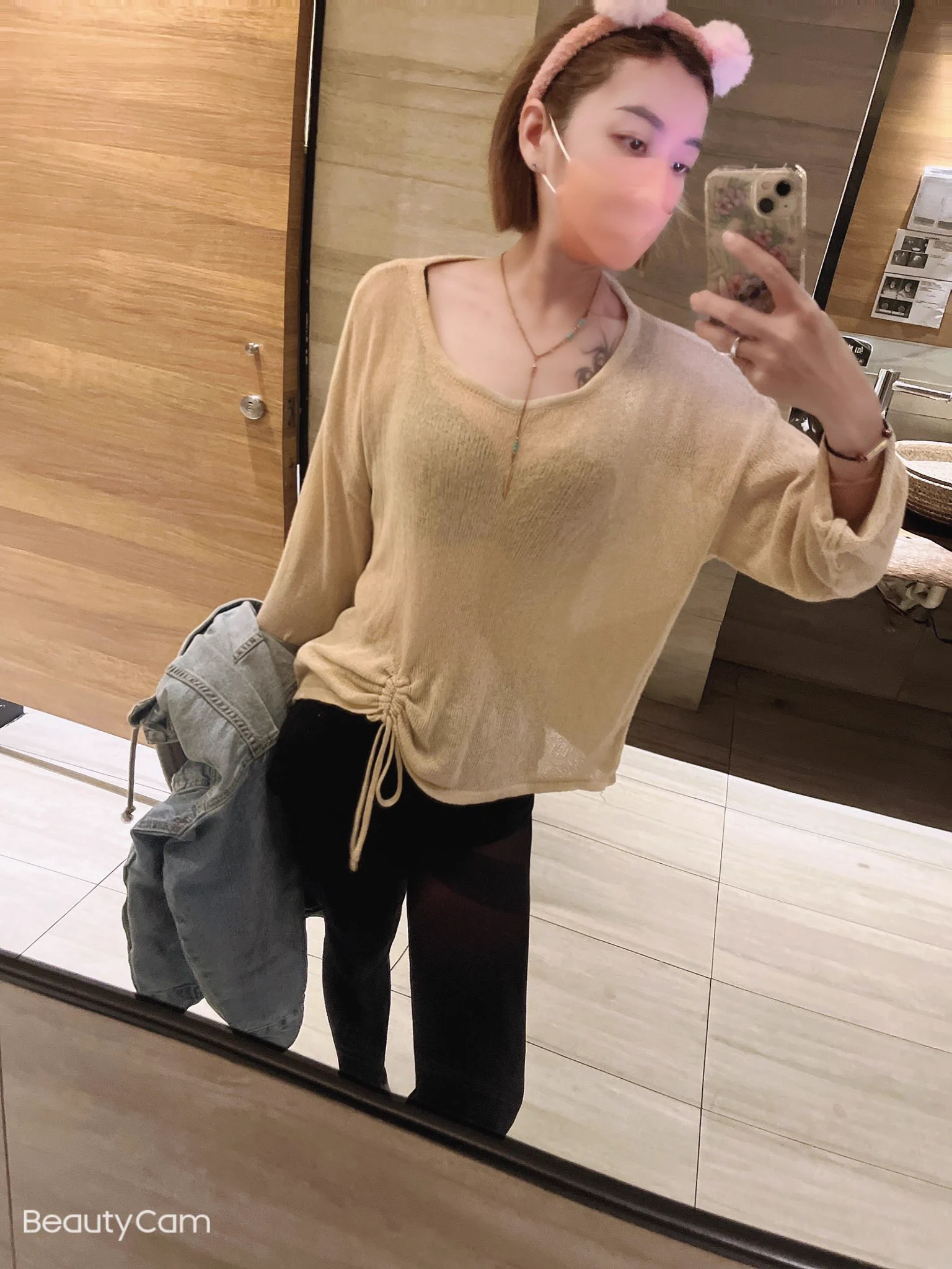 拍照才知道原來衣服那麼透，難怪同事說真香 https://t.co/iPjvOmd7xR