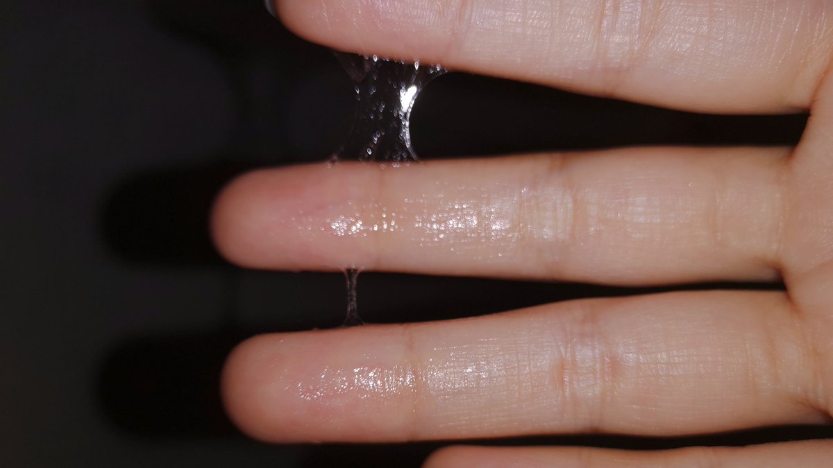 今天真的要把床搞湿了help… https://t.co/dxEECWGNN9