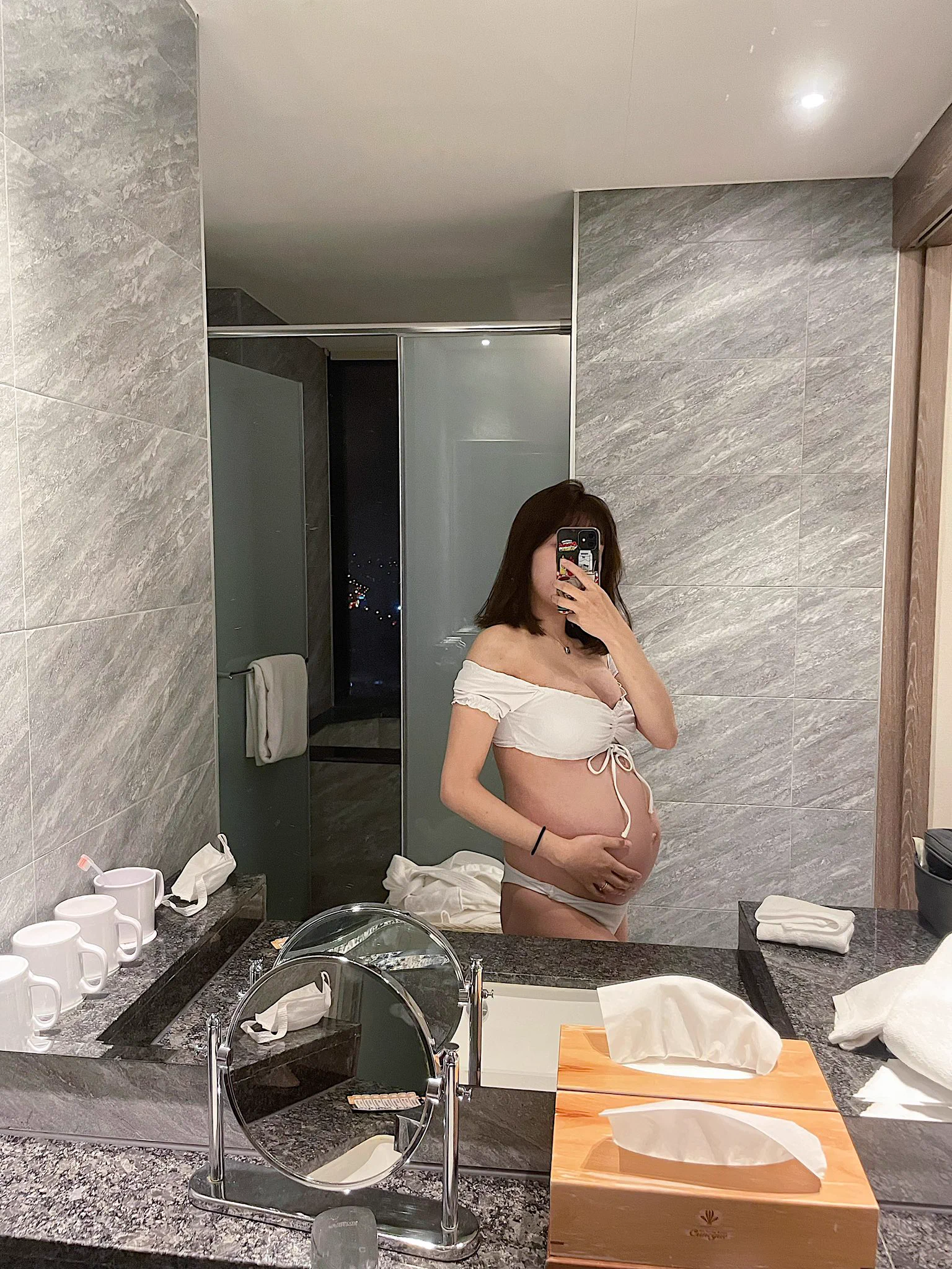 平口泳衣大家喜歡嗎（今天onlyfans 有上新影片喔😝） https://t.co/a71PBydsuu