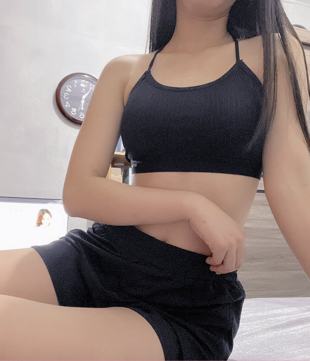 褲子好大件 可是我的體脂肪過高🥲 https://t.co/WI6M3EmQMQ