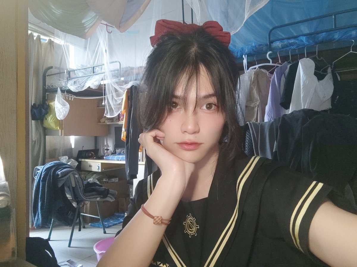 丧丧or开熏 https://t.co/gAN7uK9dnS