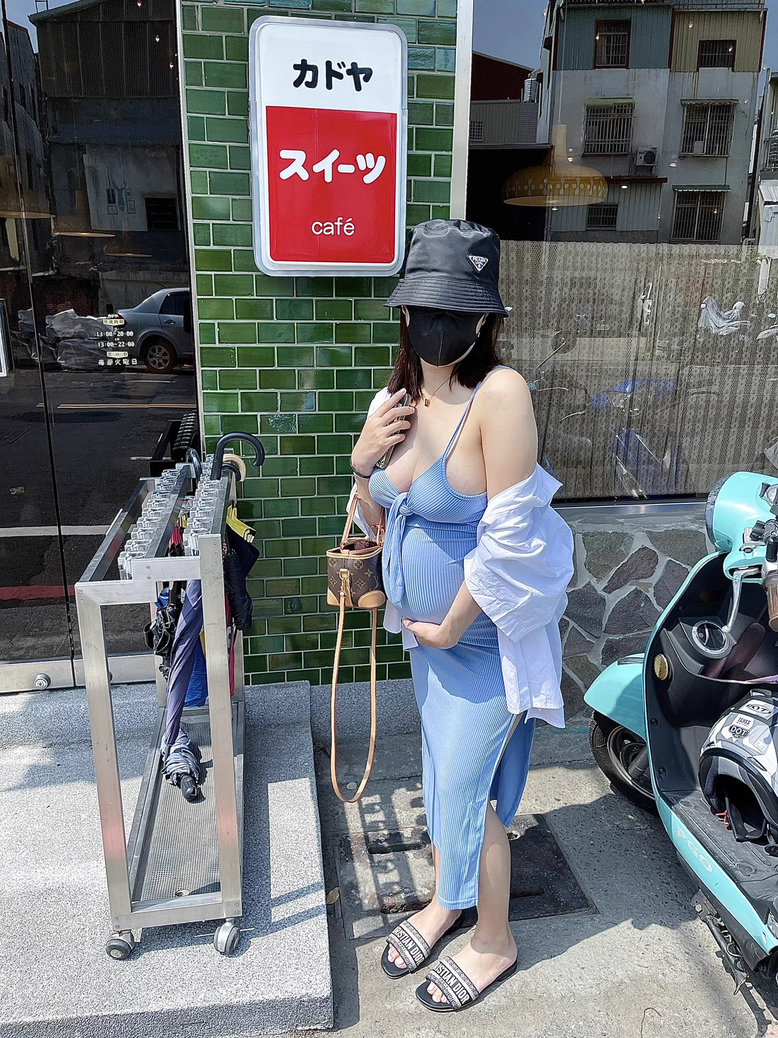 終於來這間店，還很幸運不用排隊這件衣服還可以嗎😝 https://t.co/SZG3u42Cui