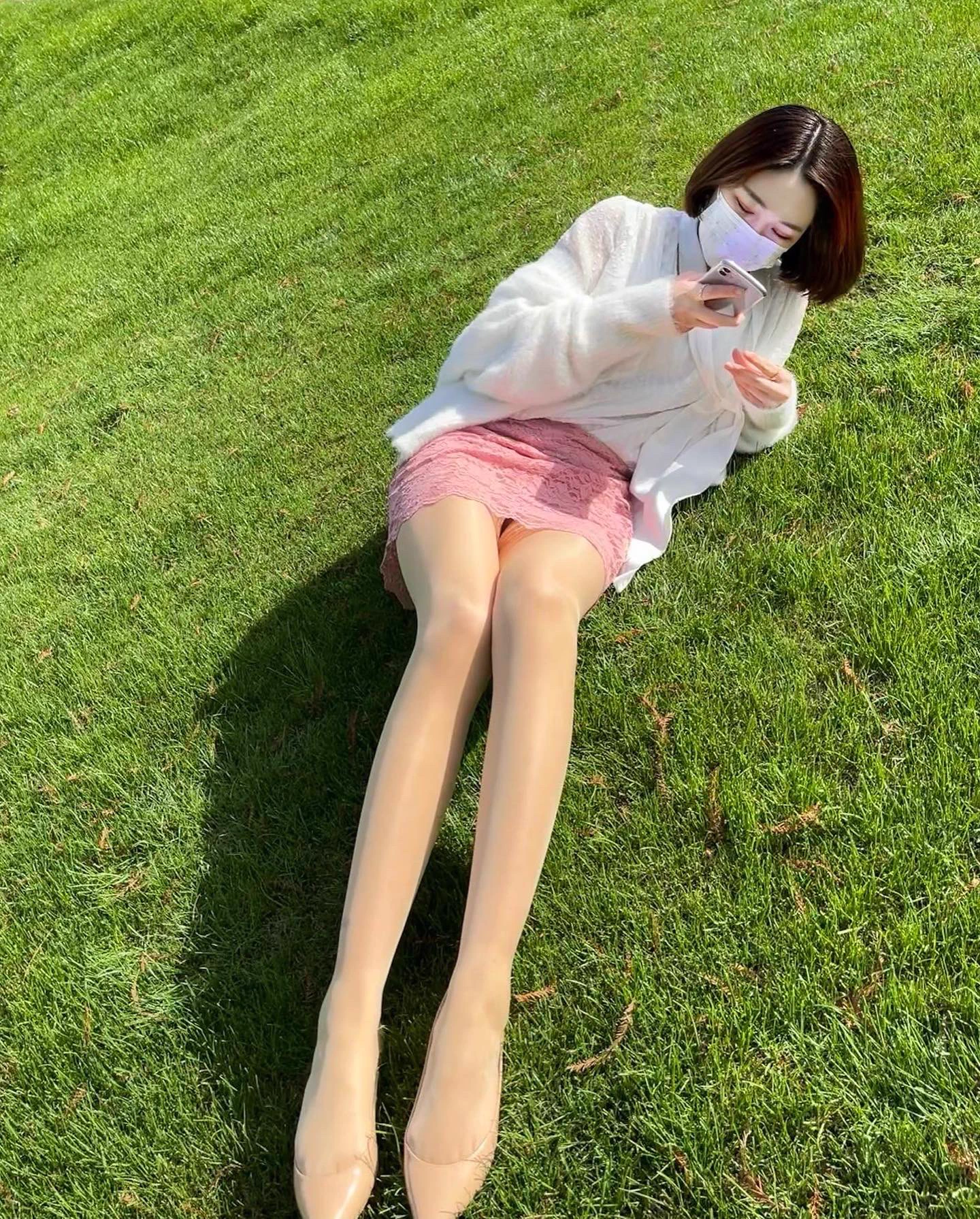 想不想离近点看看@Z3pNf 妹妹的丝袜子？🧦：@Lingerie_0 @Lingerie_00 https://t.co/X2jhJvYyHM