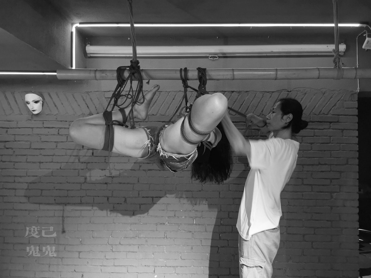 ，
#bdsm #绳艺 #kb 
@dujishengwu https://t.co/FDxOxTsxcs