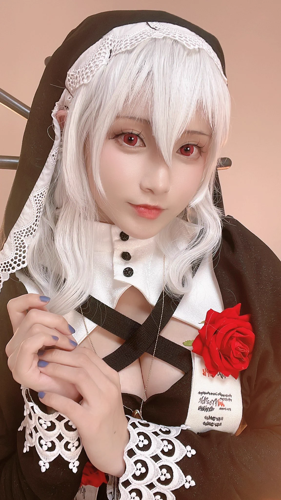 归溟幽灵鲨的傀儡？#明日方舟 #cosplay https://t.co/XlZ4GWsgLs