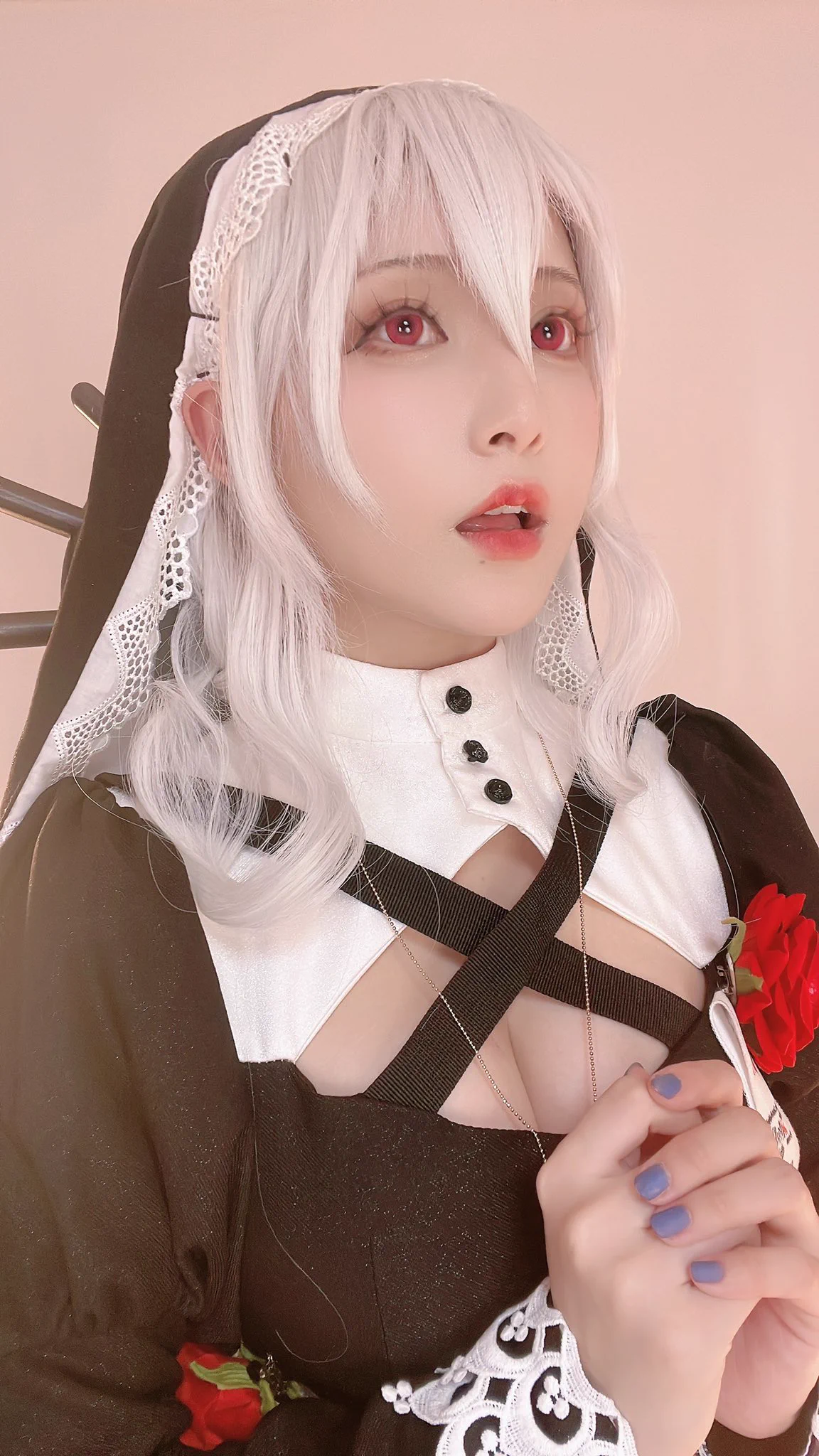 归溟幽灵鲨的傀儡？#明日方舟 #cosplay https://t.co/XlZ4GWsgLs