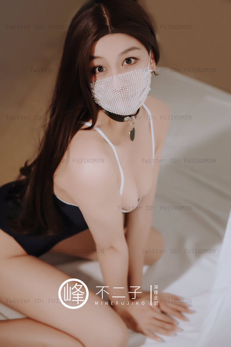 就说人家这样的高中学妹身材，
哪个学长能受得了～✌️

@xiaolaqiuzhang 
@shenmingss 
@qingshanlvshu 
拜托学长大大😚 https://t.co/Zlqk5c5str