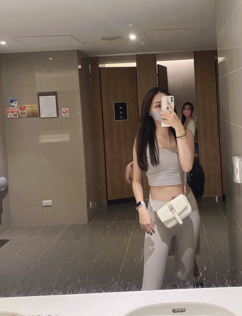 最近的情緒大概就像是最近的天氣☁️

多陰時晴偶陣雨

討人厭的姨媽使人躁鬱 (｡ ́︿ ̀｡)

有確診過的女森們
確診之後姨媽量變很少還結塊的嗎 https://t.co/IU7Srn4T1h