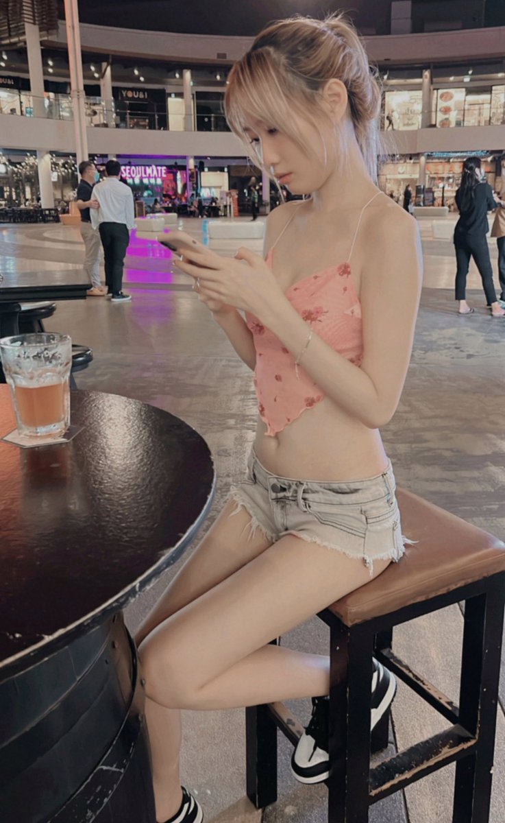 มามอมหนูเดี๋ยวก้ไม่ไหวหรอก😈😈 https://t.co/MuOc2aTGxk