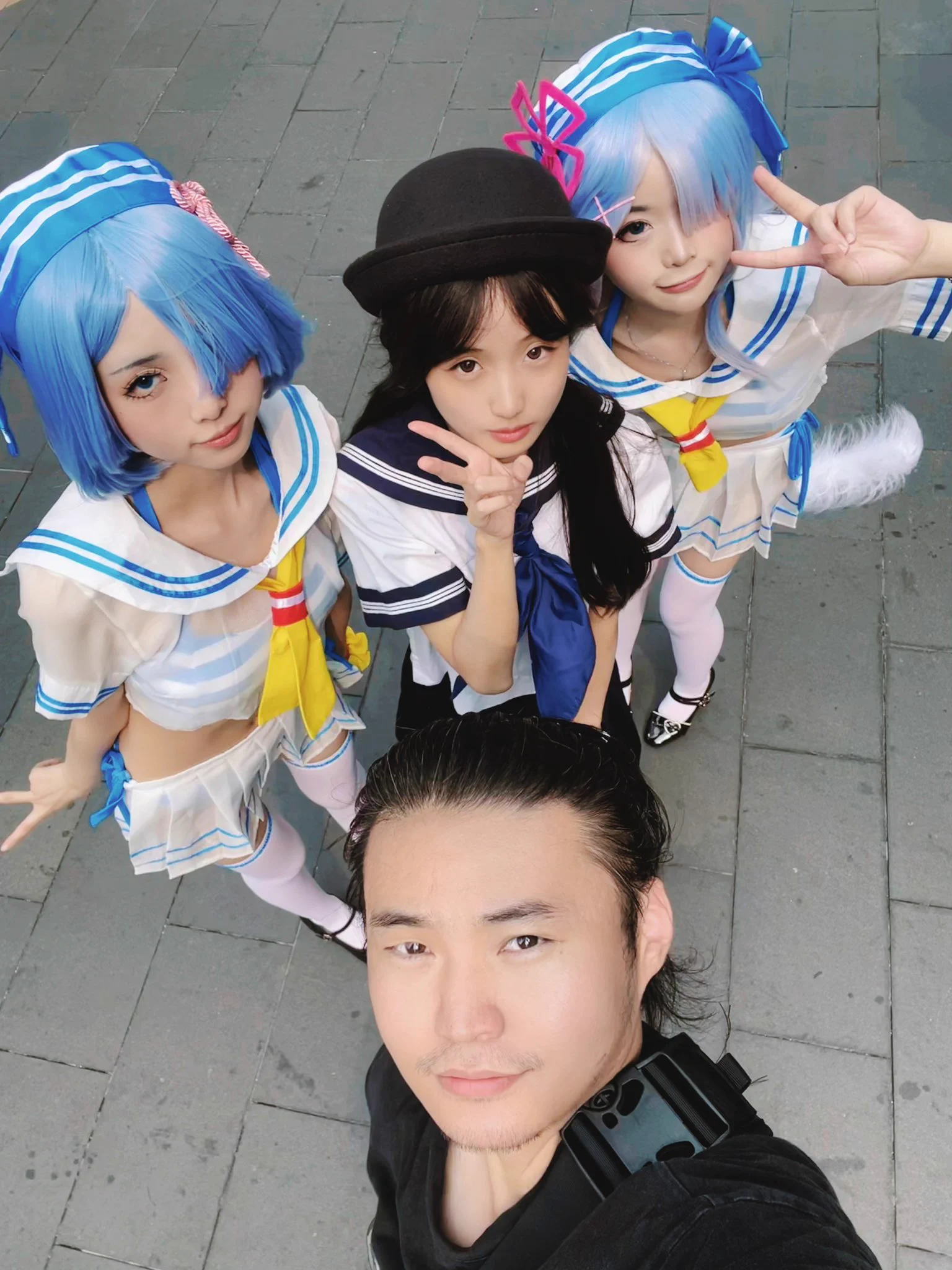 这张合影看起来不像p的了吧•᷄ࡇ•᷅ https://t.co/bGPUkz8pDp