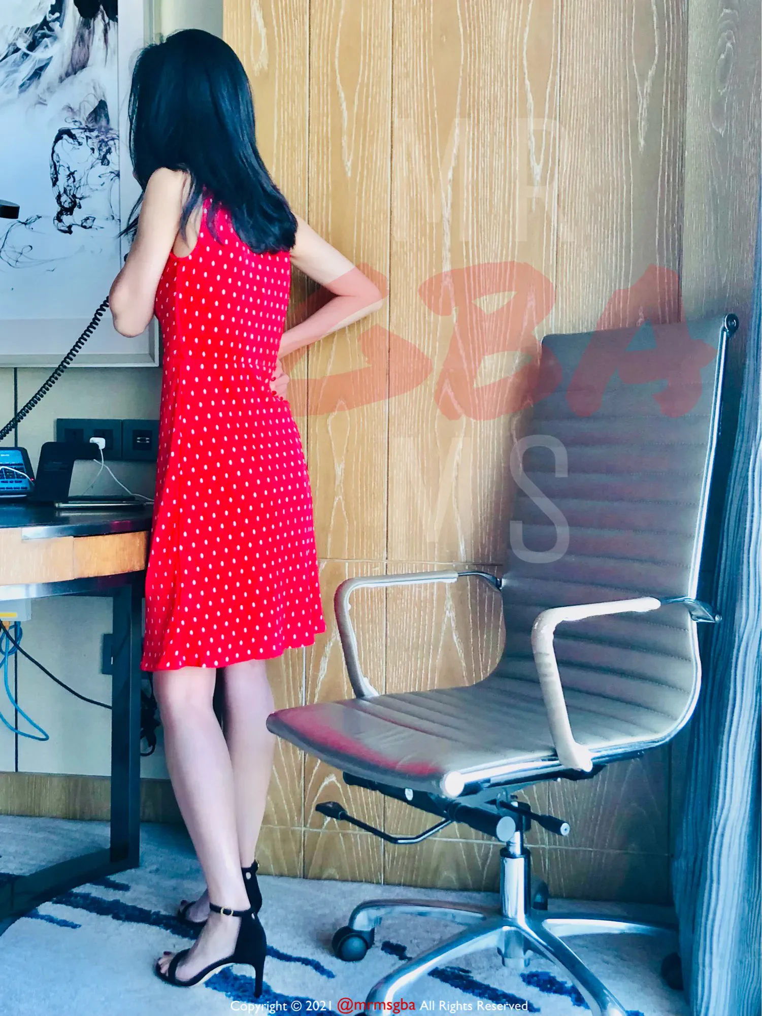 OOTD 1st - 红波点小短裙配黑色羊京一字凉高 https://t.co/A29m12szwj