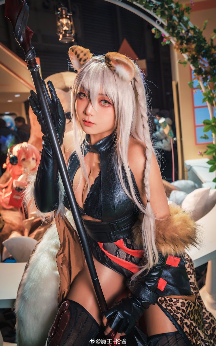 一些以前拍的cosplay📷

phx：@SYlunlunlun 

model：糕哥

#cosplay #摄影 #漫展 #cos https://t.co/O8J8cbLALZ