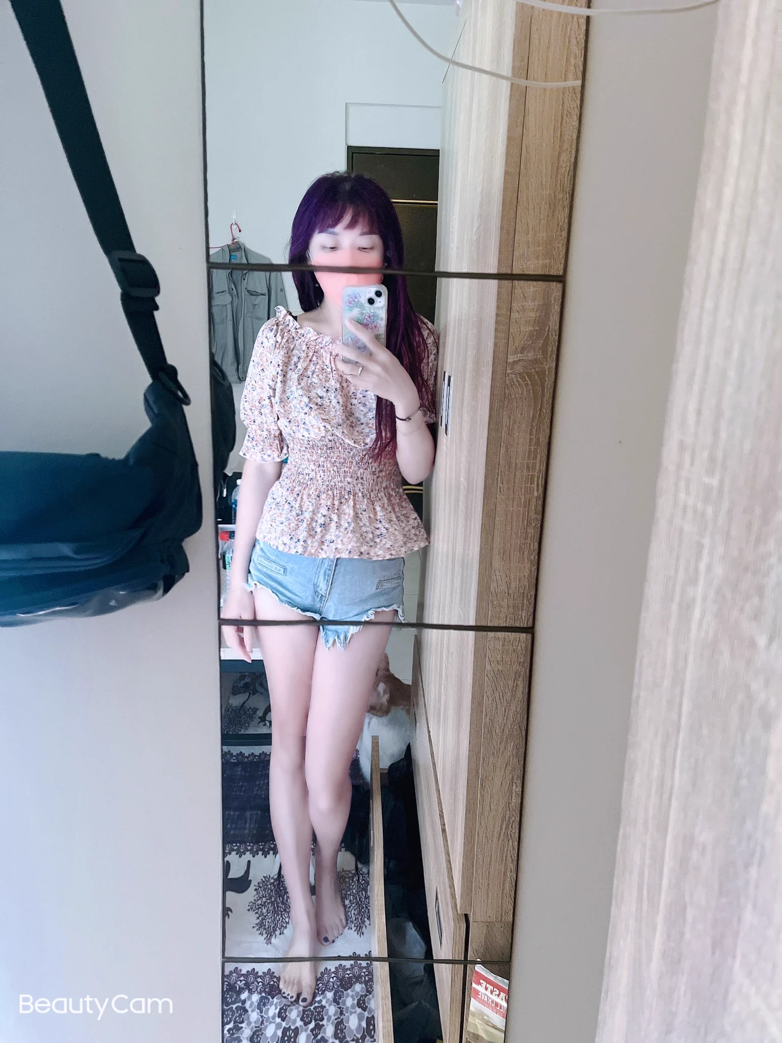 別人家的鏡子總是不會讓我失望 腿好長 https://t.co/kYvOedkc1F