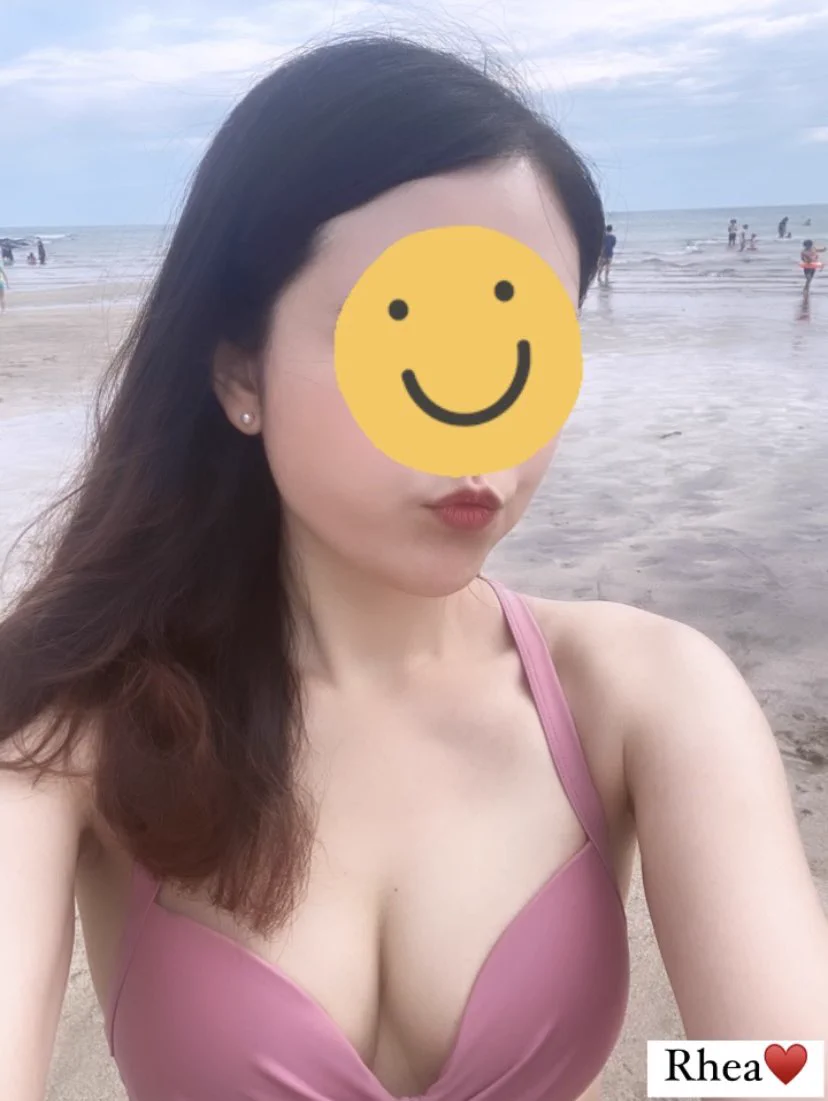 週一不Blue用小女的泳裝照幫你開啟新的一天一起加油喔～啾😘😘#讓我當你的啦啦隊📣#長江後浪不要推前浪，請推倒我😳 https://t.co/gYus29L0LH