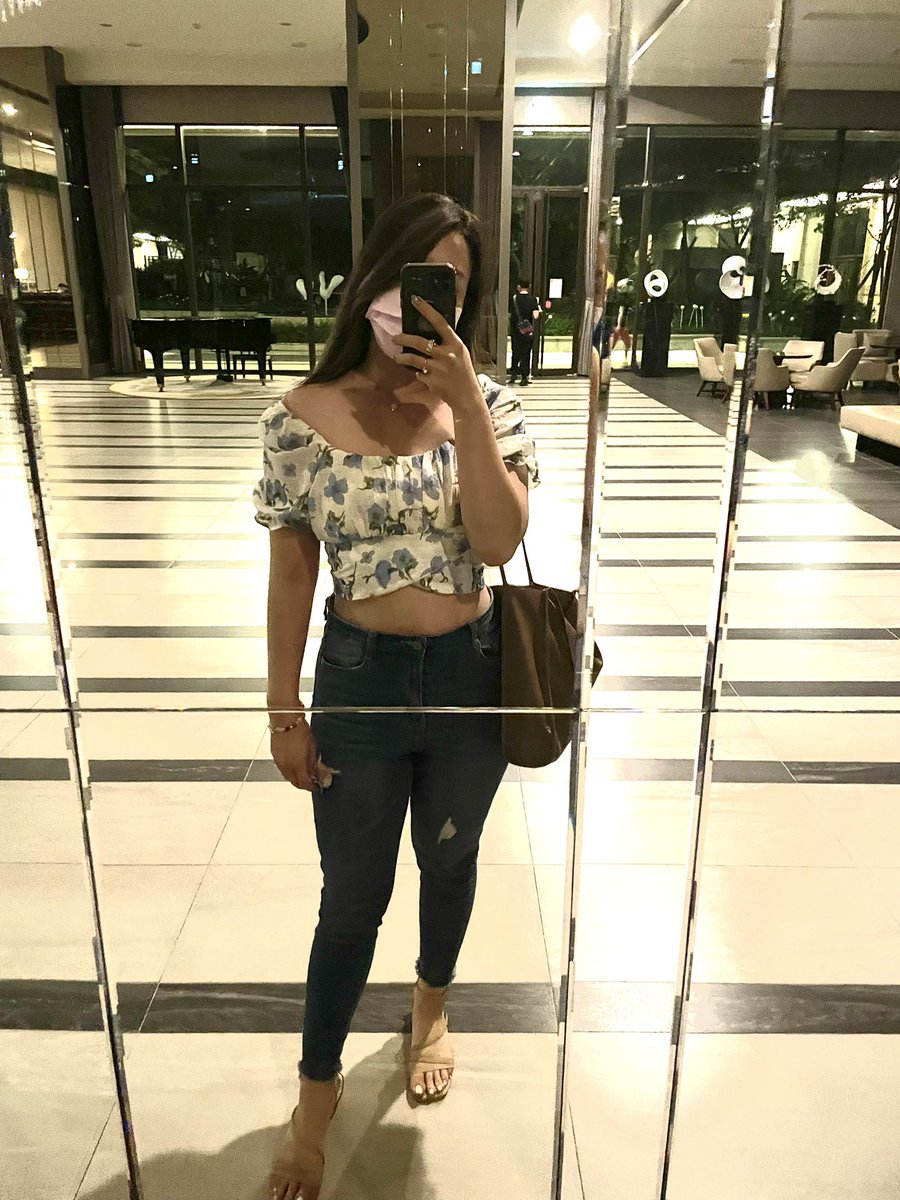 花花 https://t.co/bnG5B4gbuN