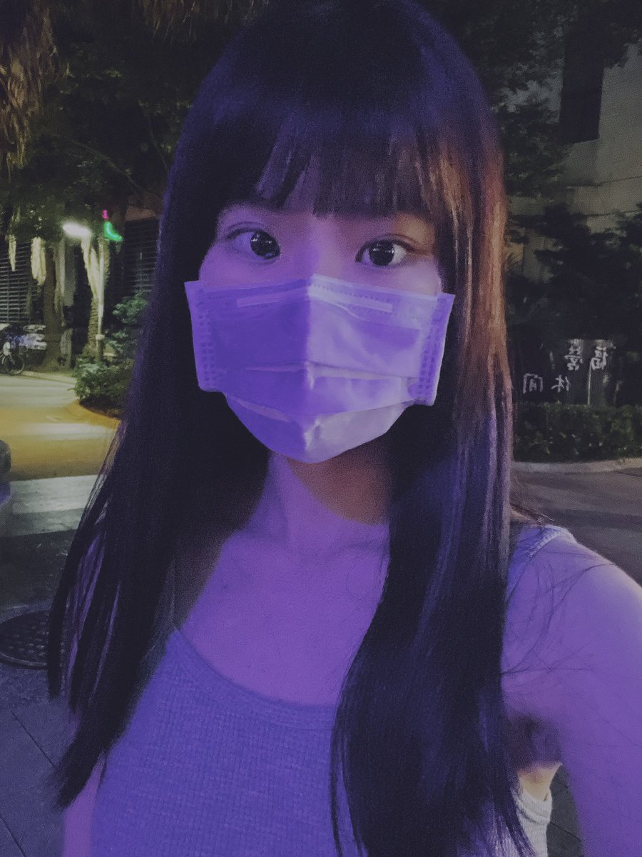 最討厭那種跟你說我愛你
卻又轉頭
跟另一個人說你是我的蜜糖

那我是蜜糖還是毒藥😈 https://t.co/dKuQ0QqPaO