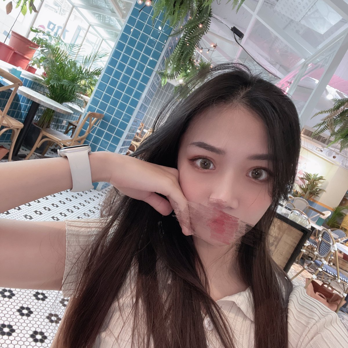 給臉不要臉的真的是滿街跑
真的麻煩你各位講人之前照照鏡子
歡迎拉椅子因為超級無敵多雙標大魔王

我以為己所不欲 勿施於人是小學老師教過的

地圖炮大概能讓800個人拉椅子了
能拉椅子自己檢討 https://t.co/9Bx3L3eyrz