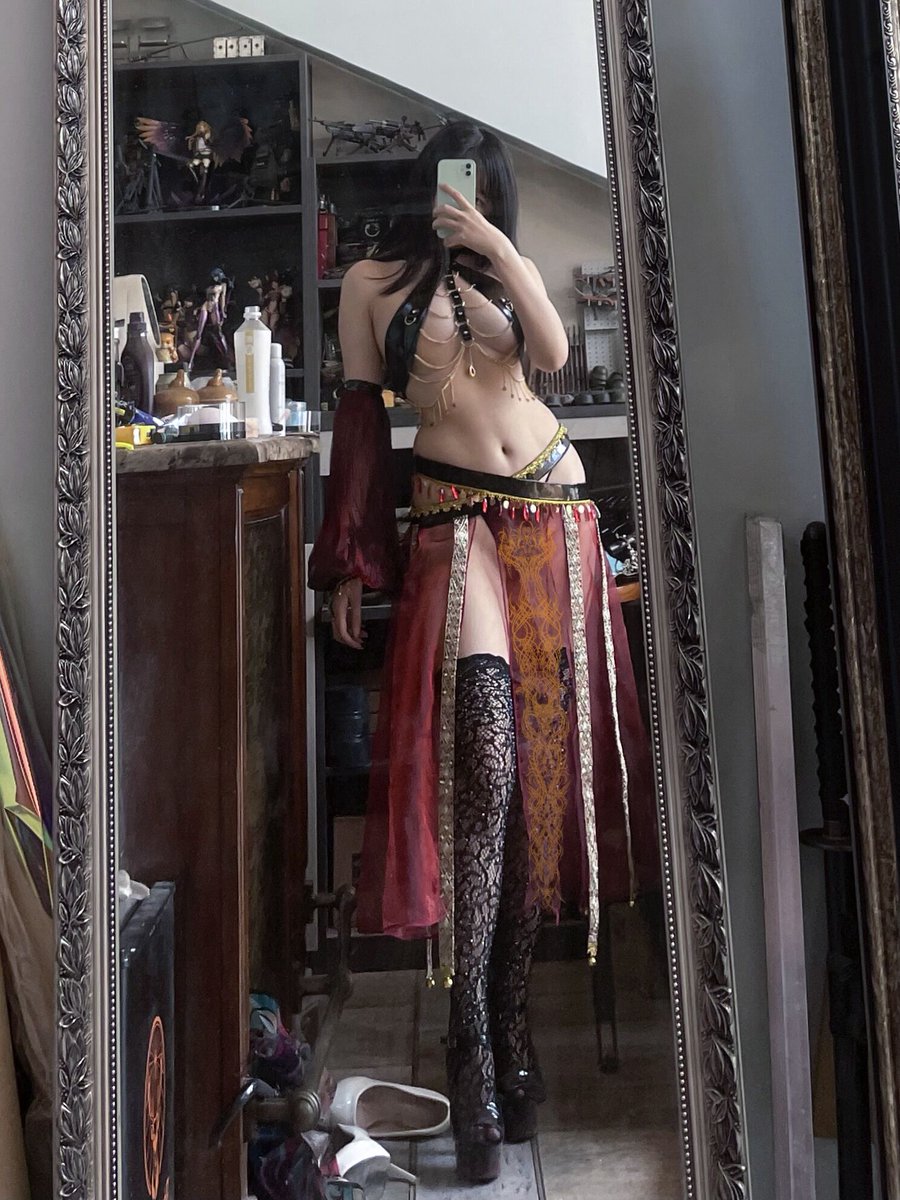 Try on the new design😈 https://t.co/yqMq3pdLVr