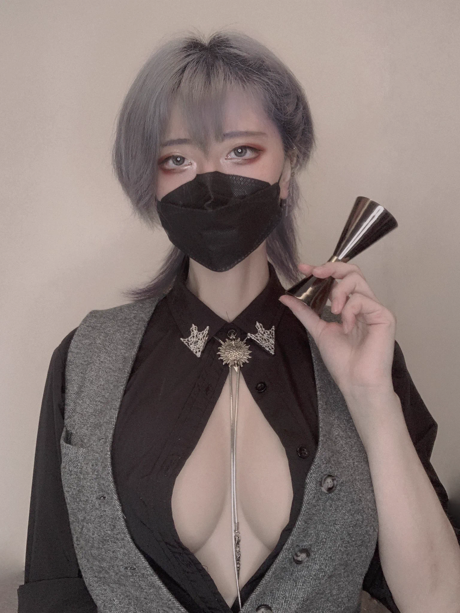 生活很骨感但我很性感🌹 https://t.co/jjM7pmKvZY