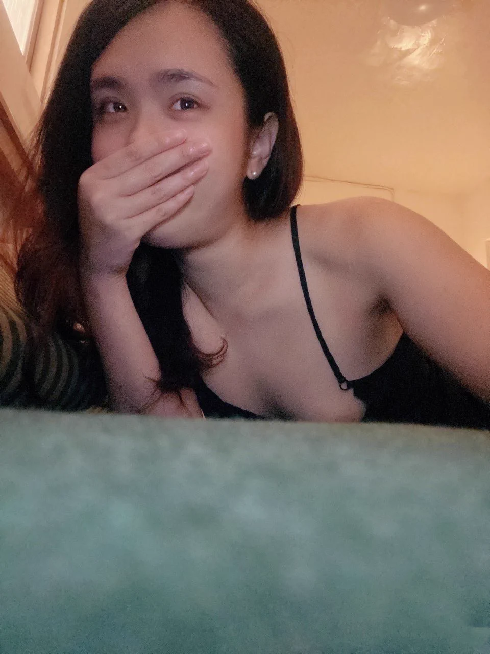 晚安親愛的😘😘#想你的夜#雙人床空空的 https://t.co/tYhYv7f8Wh