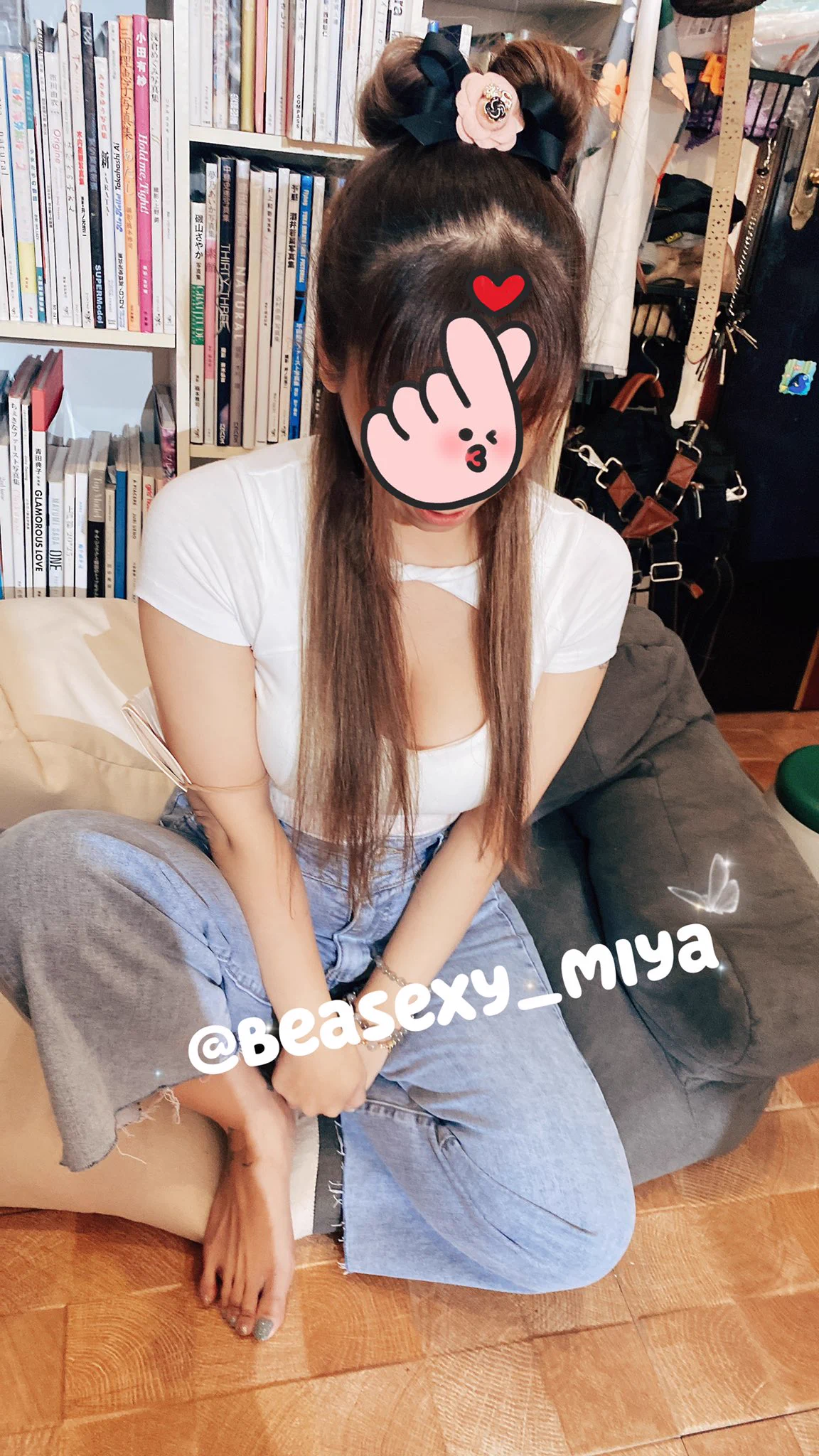 腦公今天一直在撩這個辣妹😳😳看到辣妹馬上變的很會說話欸🤭🤭腦公什麼時候變這麼幽默我怎麼不知道🤷‍♀️#單男#單女#夫妻情侶#露出同好 https://t.co/Pv1roWGaoy
