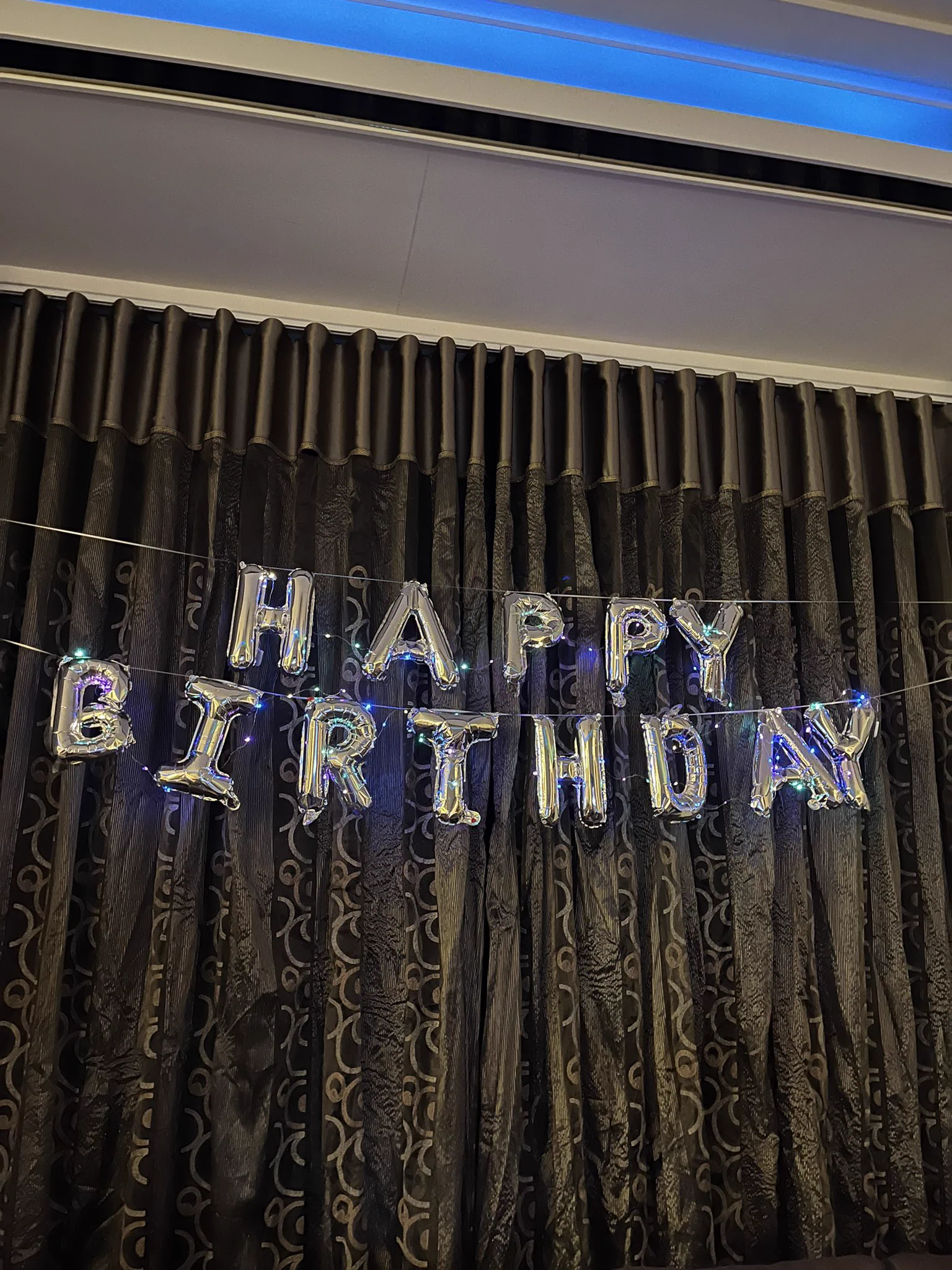 出關身體好轉之後，參加女朋友生日趴 累累的 https://t.co/tcBjUQgluQ