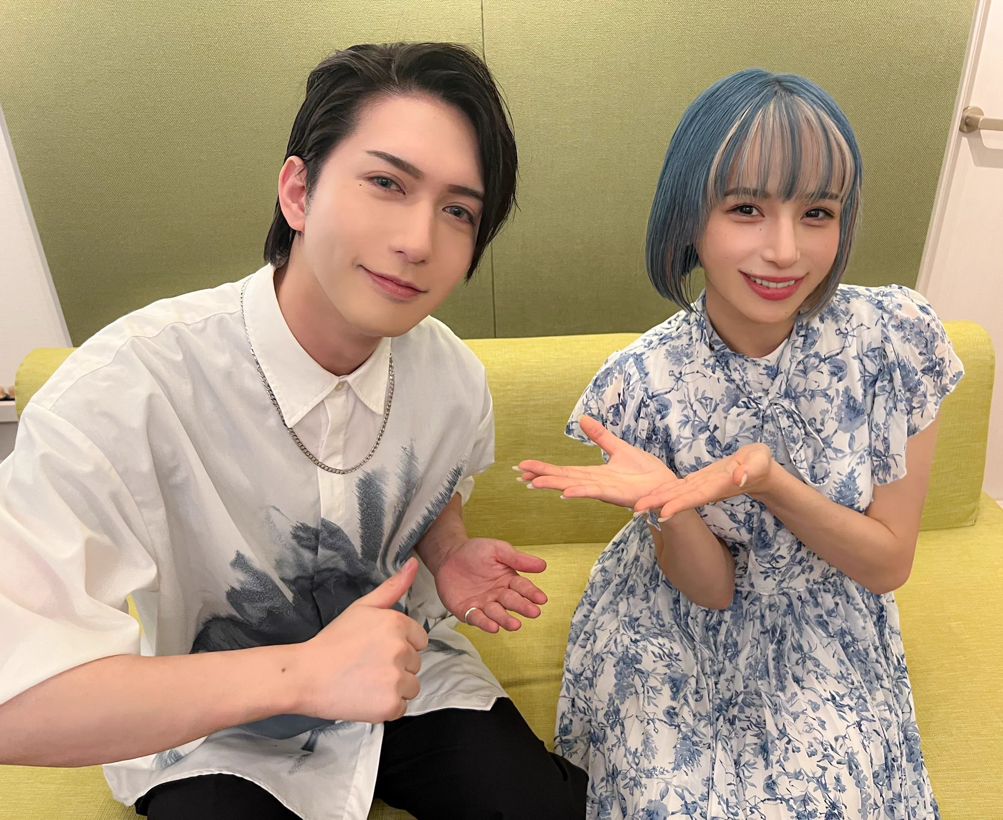 レコーディングが同じ日だったので、同じレーベルの山下さんにご挨拶できました🙌🏻とても楽しい方でした…🌹さすが皇帝🌹みんな山下さんのMVをチェックだよ👏🏻https://t.co/0SDaeQefCU https://t.co/NbZ3PWvzFe