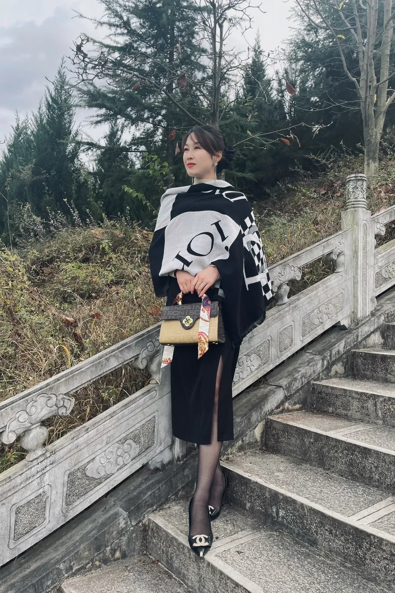 冬日里的老板娘 https://t.co/GnSWInhiyV