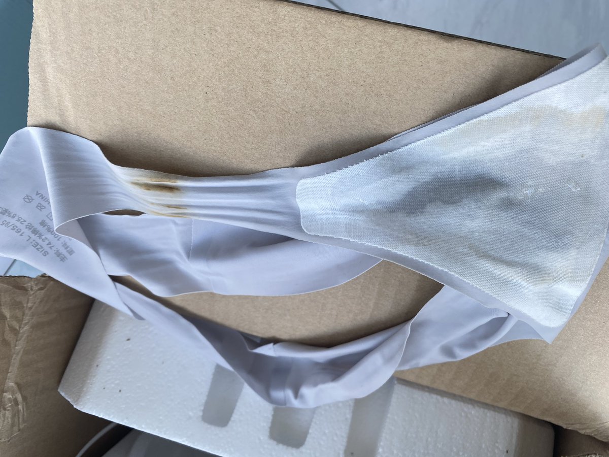 发个以前的照片，已寄出，zw内裤，丁字裤自然勒出黄金。。。 来继续预订原味袜子棉袜 https://t.co/54pNZtxvZN