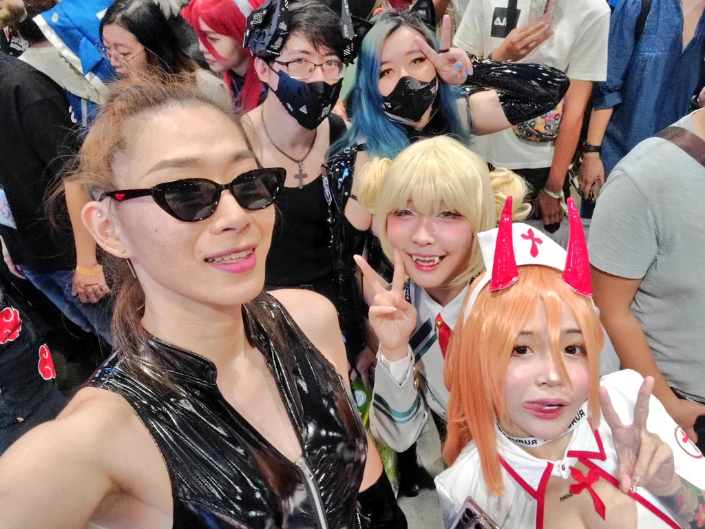 Ohai friends @chanelyuii @djsakuraaa @vivithekittycat https://t.co/1pHclDqEo2