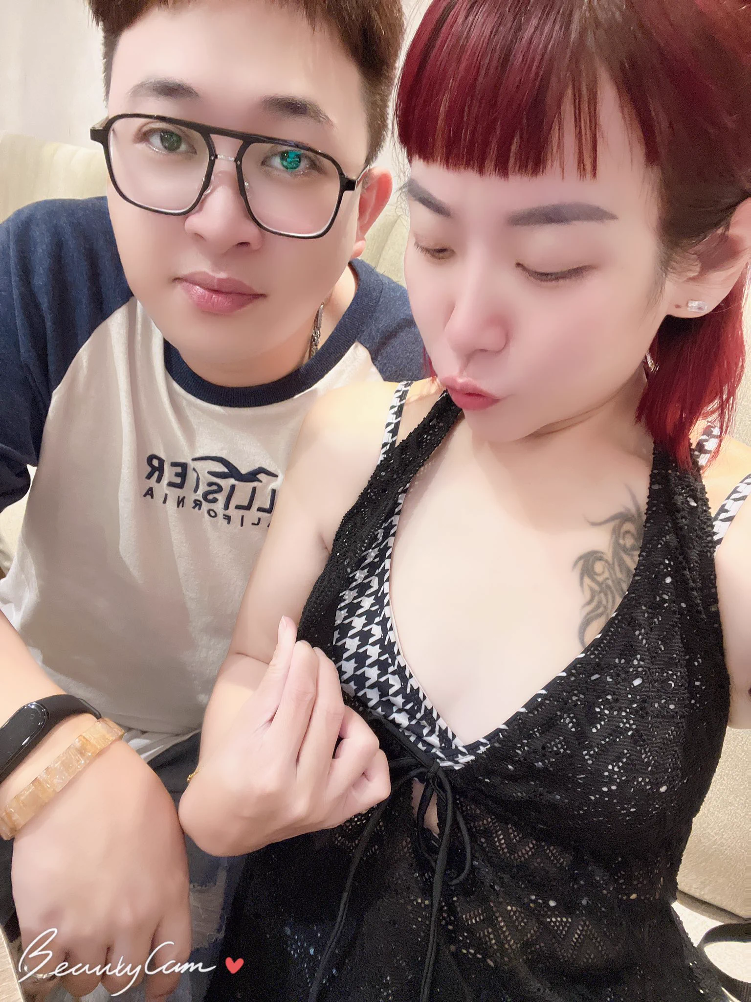 這家冰真的好吃😋尤其他的榴蓮冰棒超強的啊！他的焦糖奶茶冰也不賴，有機會來小琉球來吃吃。#小琉球Marianne瑪麗安創意冰品 https://t.co/WEbxhyPP3c