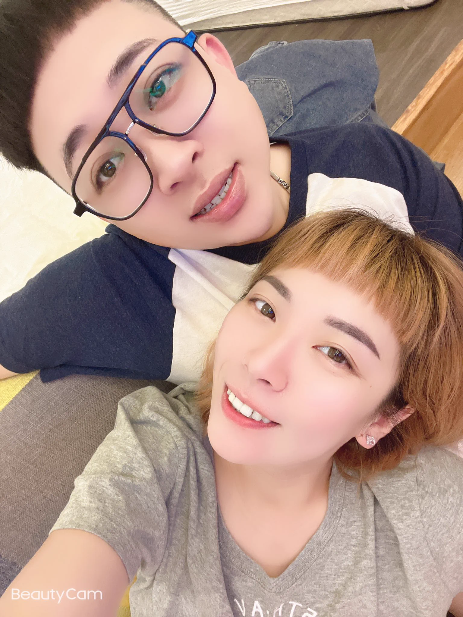 時間過很快手術到現在從96公斤到現在50公斤，很多人問我吃什麼吐什麼很痛苦你後悔嗎？我說我不後悔因為我確實瘦下來了，今年41歲了本來想說遇不到一個很愛我的男人，但如今我遇到了沒錯就是這幾天跟我一起入鏡的男人，希望大家能祝福我們，我相信他不會讓我今天後悔選擇他。 https://t.co/pLoxW6Lrzk