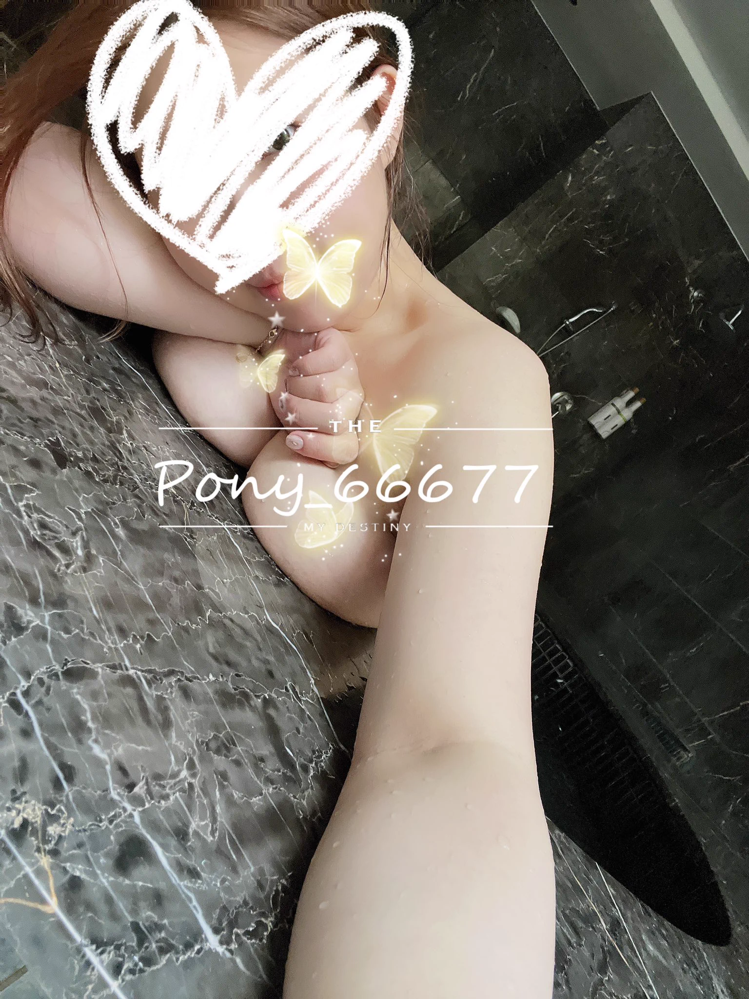 泡澡好快樂欸可是餒餒靠著的地方有點冰冰的😵‍💫#喜歡這樣的Pony嗎🥰#喜歡請不吝給我愛心跟轉推#快留言告訴我你有多喜歡❤️ https://t.co/dumwlpuMMb