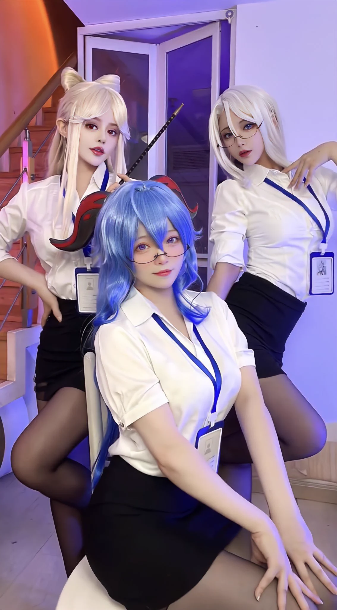Any candidates want to join our Liyue office?😉💙#ganyu #shenhe #ningguang #Genshinlmpact #genshinimpatcosplay https://t.co/vJxzvLw323