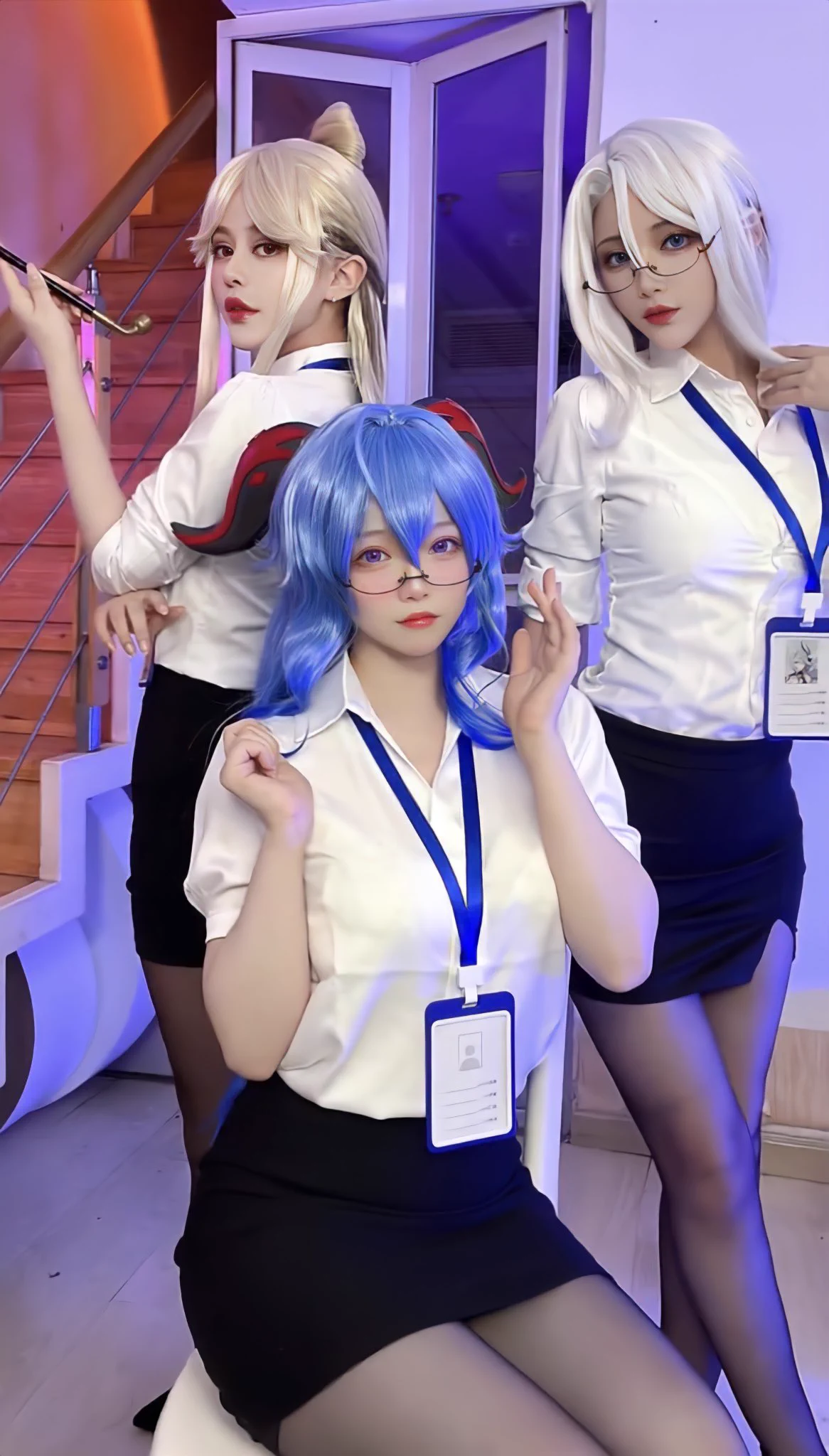 Any candidates want to join our Liyue office?😉💙#ganyu #shenhe #ningguang #Genshinlmpact #genshinimpatcosplay https://t.co/vJxzvLw323