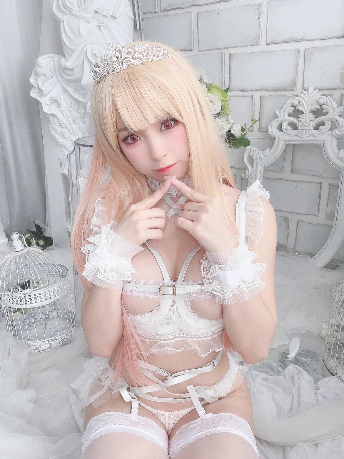 要娶海夢回家嗎？❤️話說好久之前就把這套漫畫看了🤣金髮的我好陌生哦🤔#戀上換裝娃娃 #まりん#cosplay https://t.co/8XWG82m9Ef