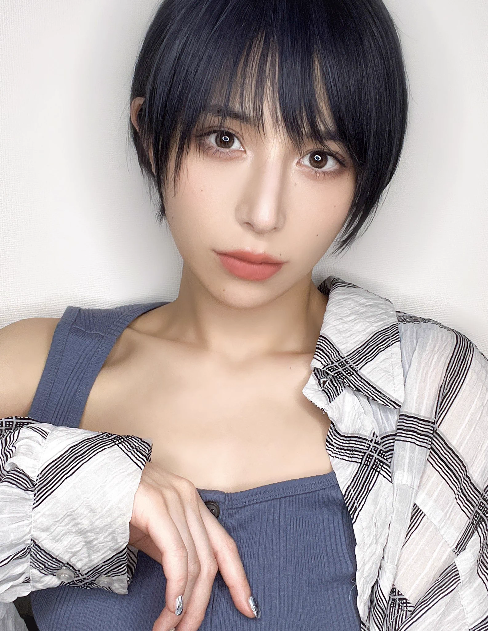 いよいよ明日❕❕❕❕❕❕HaL.デビューLIVEとなる、First Liveが14:00~開催されます🎤⟡.·この大切な日をぜひ見届けてくれたら嬉しいです！1枚のチケットでお友達を1人ご招待できます🫶🏻チケットご購入はこちら☟https://t.co/wMPctMXDVi https://t.co/laPDvdjWDY
