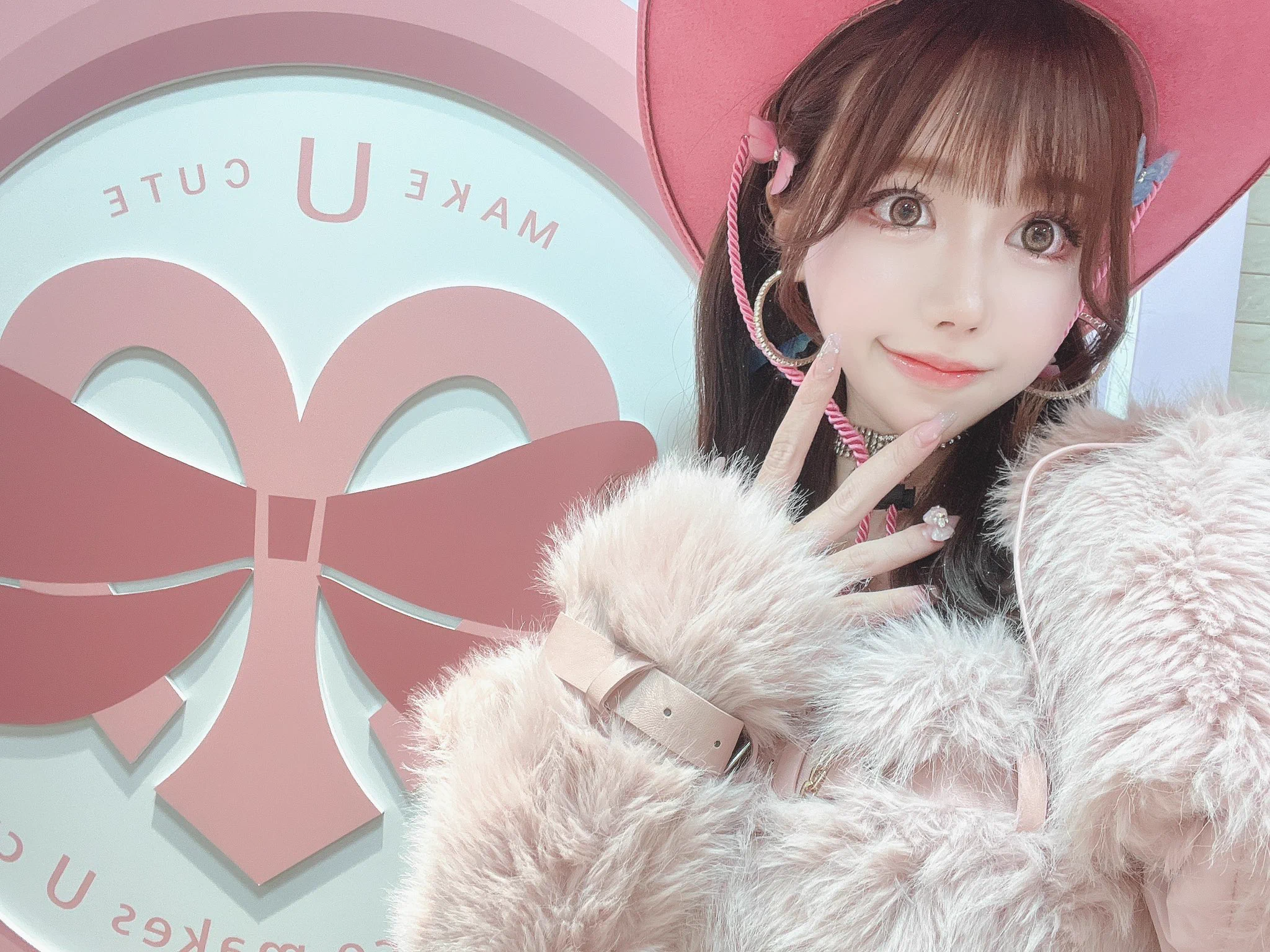 昨日はめいきゅ〜と名古屋大須店（@make_u_cute_n ）さん出勤ありがとうございました😭💕💕💕まさかのアルマンドも頂きとても嬉しいです😭💕💕オリシャンもたくさんありがとうございました🥺✨キラキラにさせてくれてありがとう☺️💕幸せでした❤️ https://t.co/T2JvsBMrIv