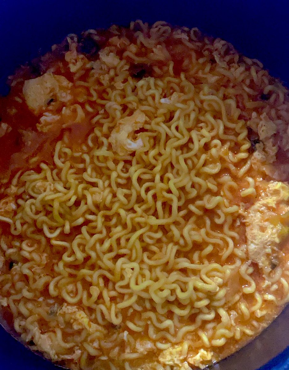 方便面饼也是圆的啦
中秋快乐～ https://t.co/REJEZU38BJ