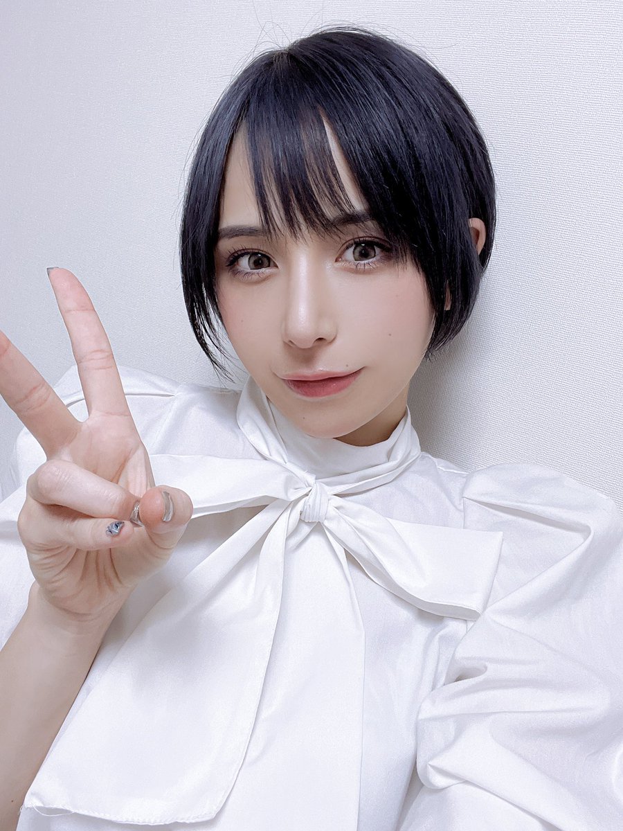 しろ https://t.co/kH10q8lu2F