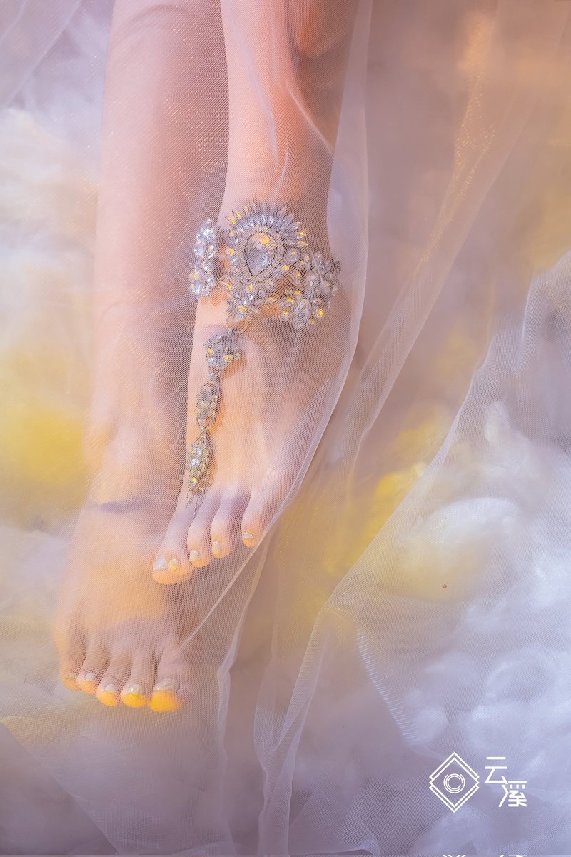 -Tourmaline-
-Iceland spar- https://t.co/JI16p0k3P0