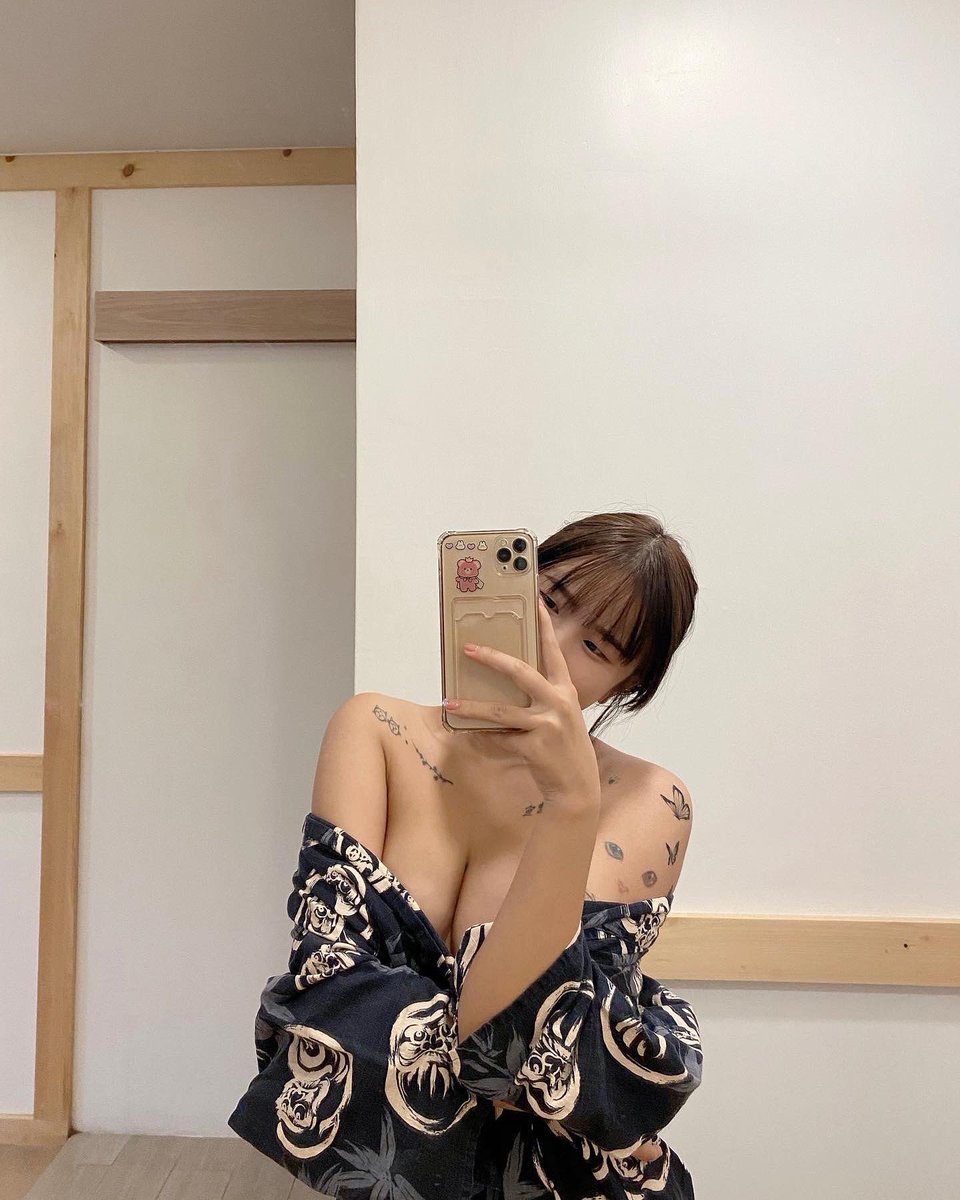 ขอบคุณทุกกำลังใจนะคะ ตอนนี้ดีขึ้นนิดหน่อยแล้ว หลังจากไปพักจิตพักใจมาสักพัก ขอให้พลังบวกส่งกลับไปหาทุกๆคนเลยนะคะ ขอบคุณทุกคนจริงๆค่ะ จะรักตัวเองให้มากขึ้นค่ะ♥️🫧 https://t.co/Hez3M8X2Qv