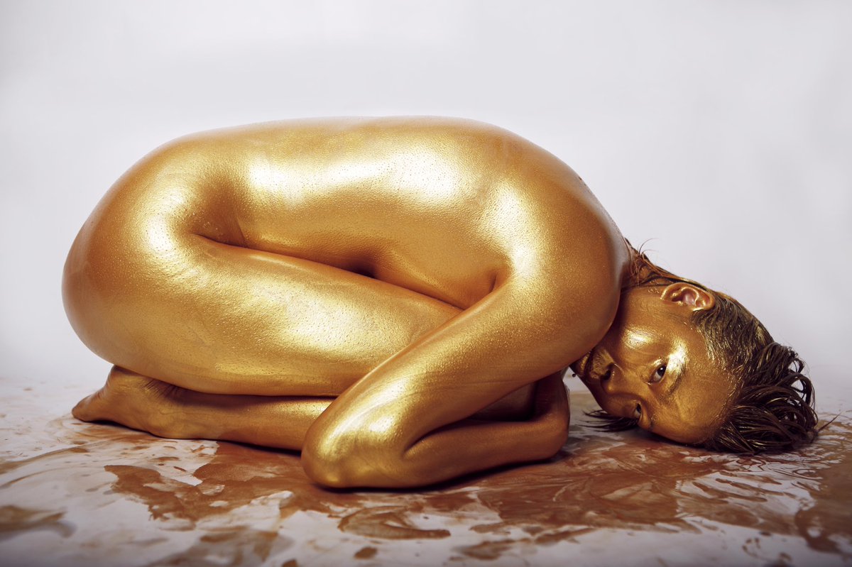 Model：41
P：Mosaic cat
#金粉 https://t.co/RZvz1XCzt6