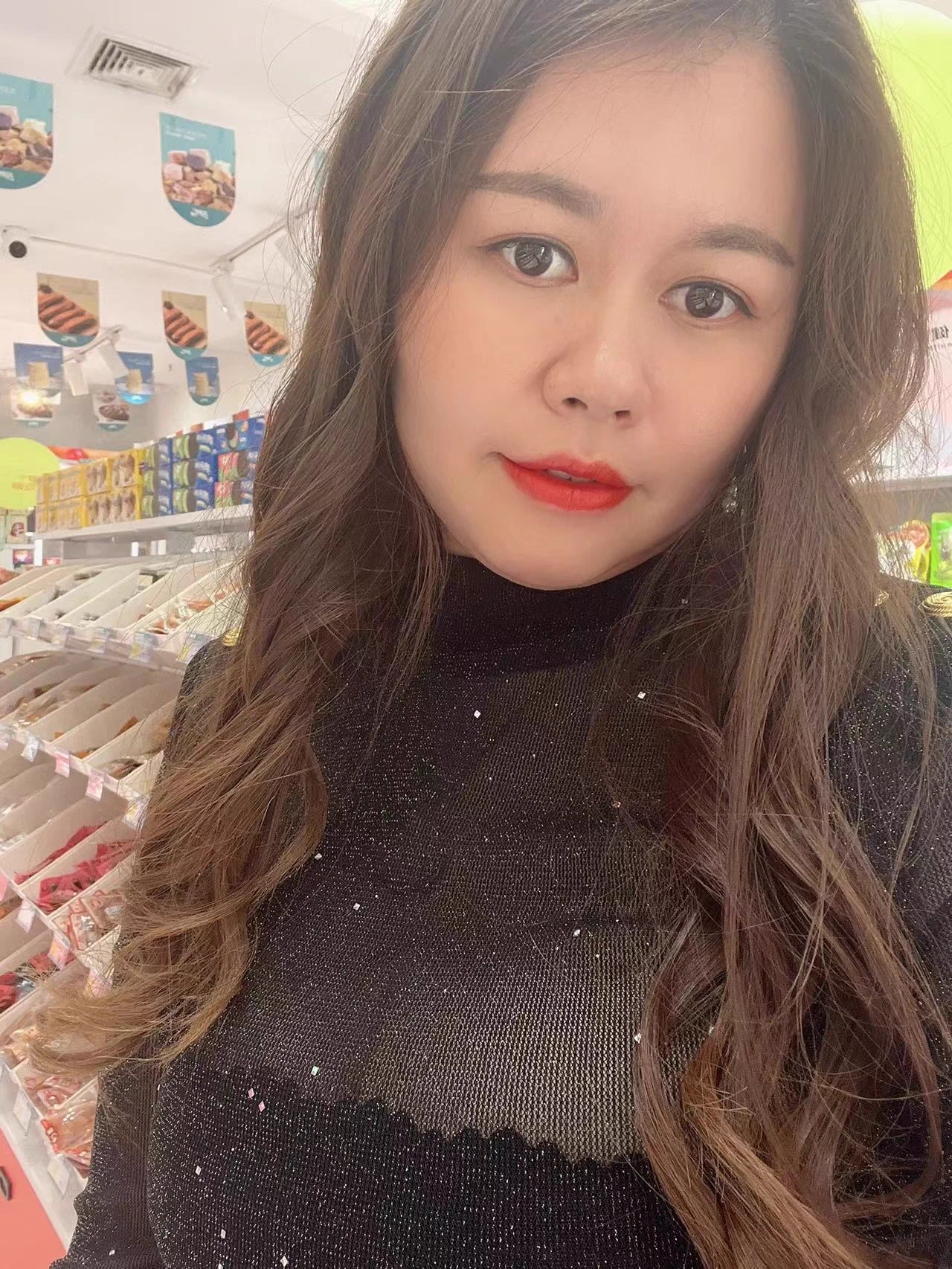 朋友们都不捧场零食和男装，以后都不想更新了 #付丽娟 #巨乳 #肥臀 #奔跑吧吃客零食 #深圳翼色男装 https://t.co/JQsn8rTC0x